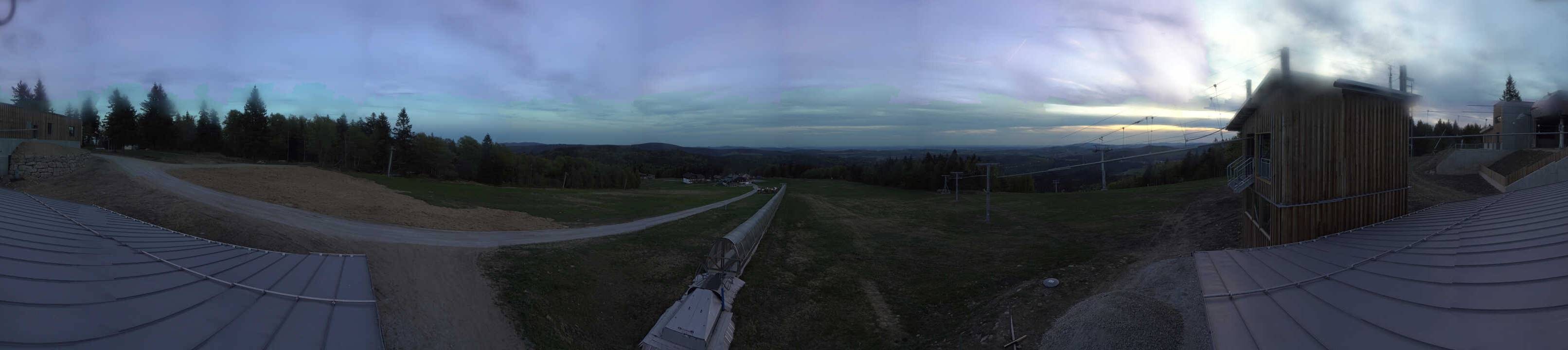 Archiv Foto Webcam Almberglift-Bergstation