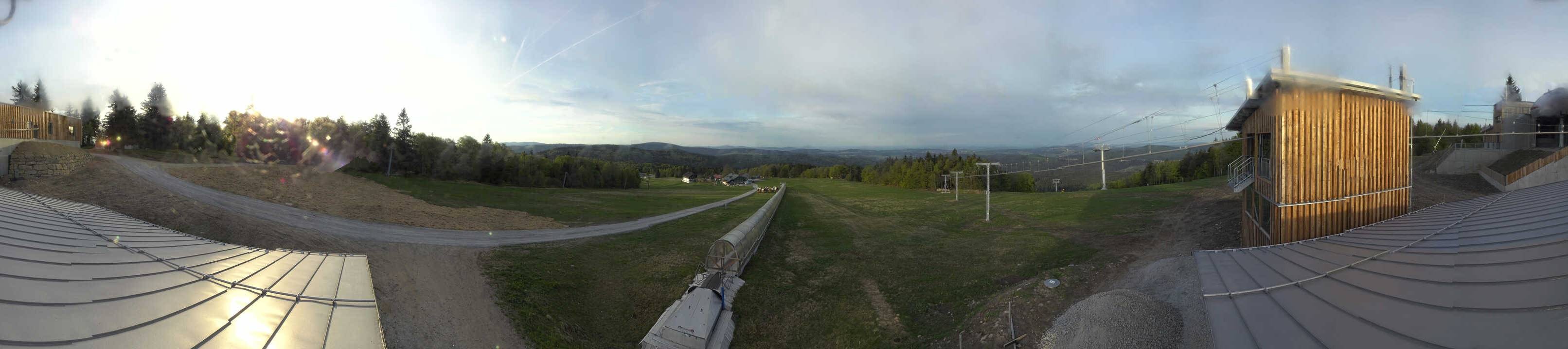 Archiv Foto Webcam Almberglift-Bergstation