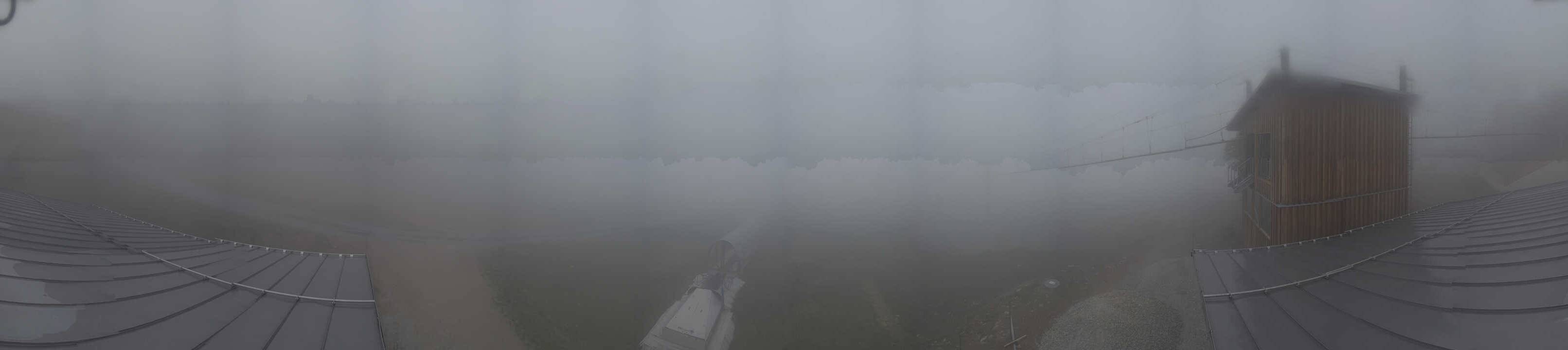 Archived image Webcam Mountain station Almberglift