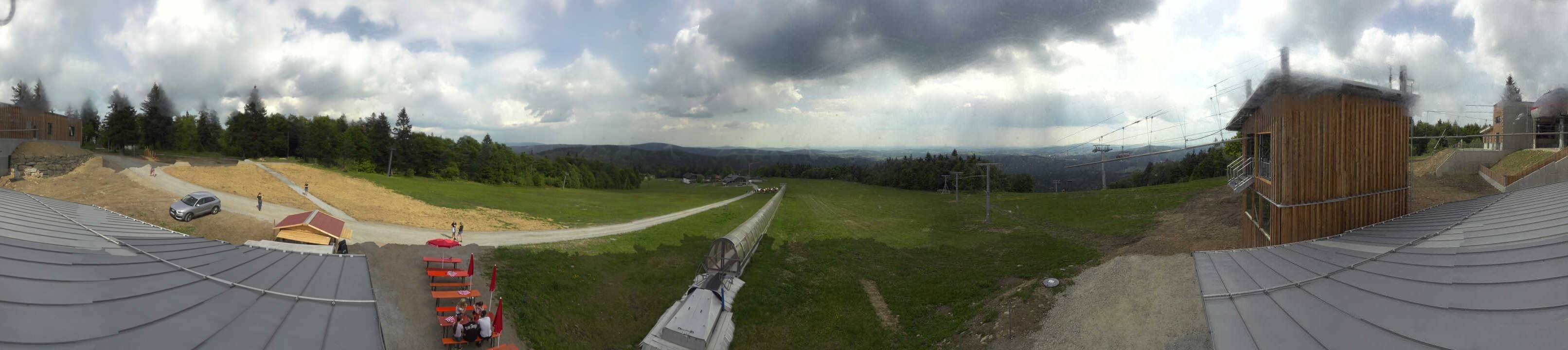Archiv Foto Webcam Mitterdorf: Bergstation Almberglift