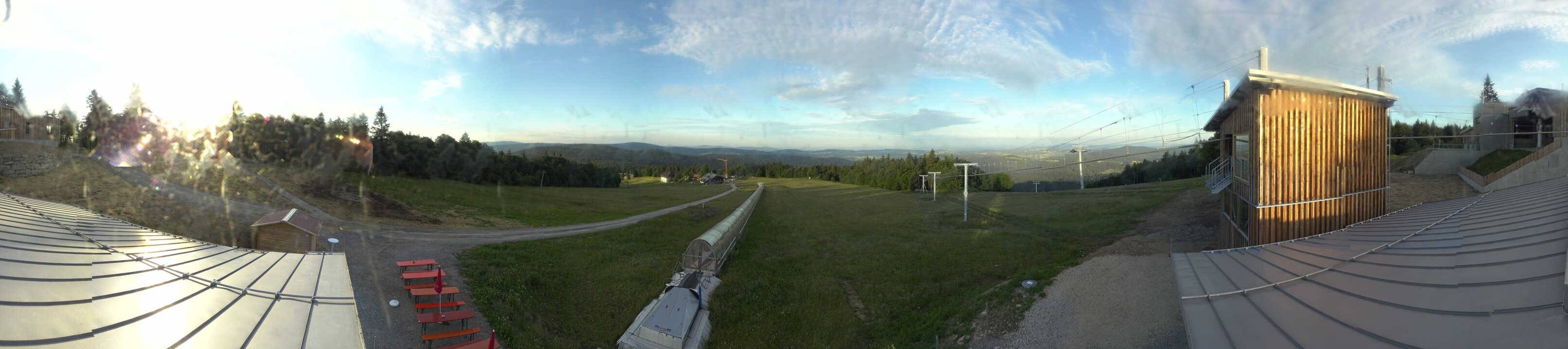 Archived image Webcam Mountain station Almberglift