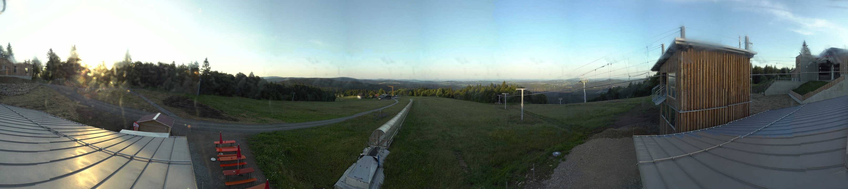 Archived image Webcam Mountain station Almberglift