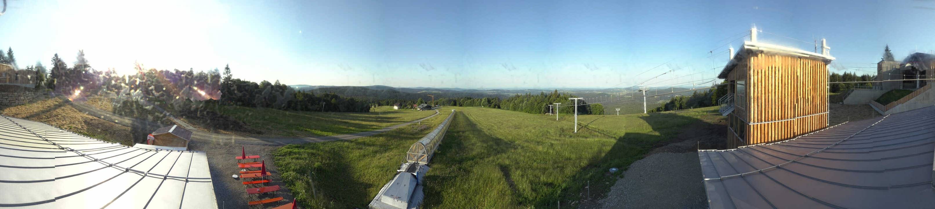 Archived image Webcam Mountain station Almberglift