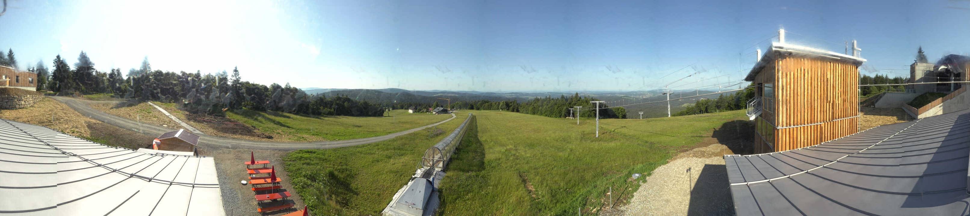Archived image Webcam Mountain station Almberglift