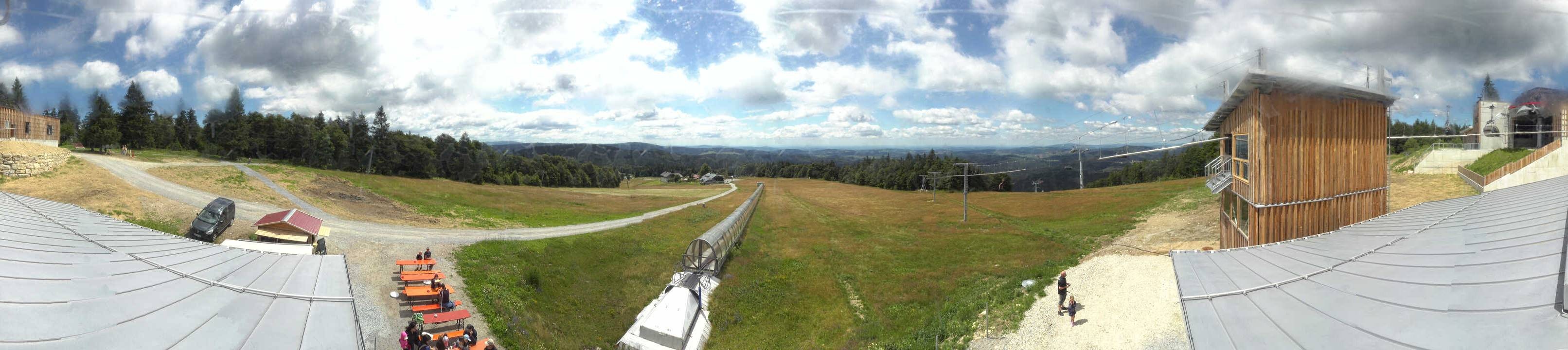 Archived image Webcam Mountain station Almberglift