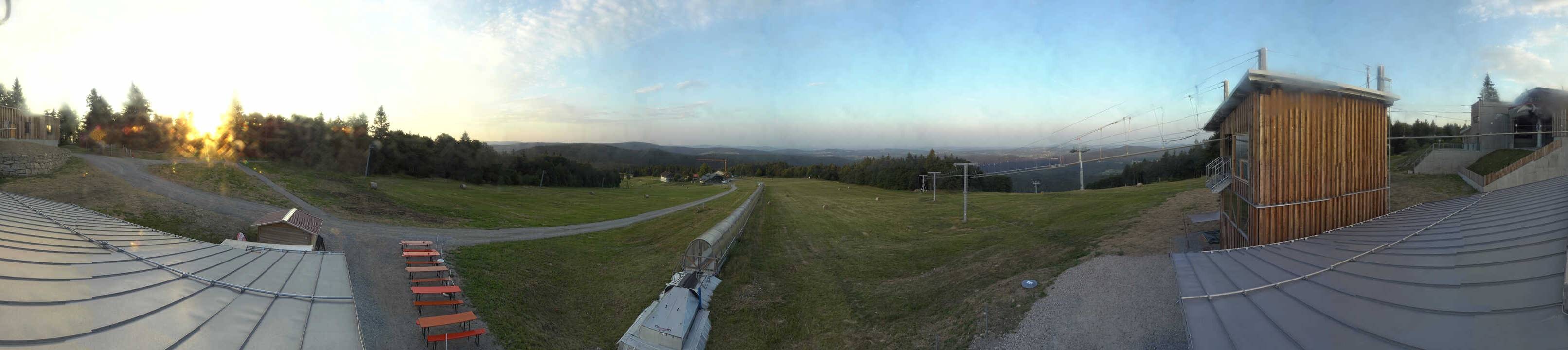 Archived image Webcam Mountain station Almberglift