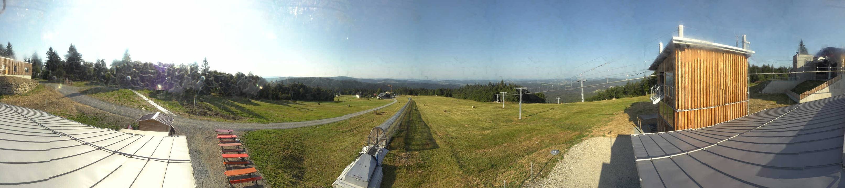 Archived image Webcam Mountain station Almberglift