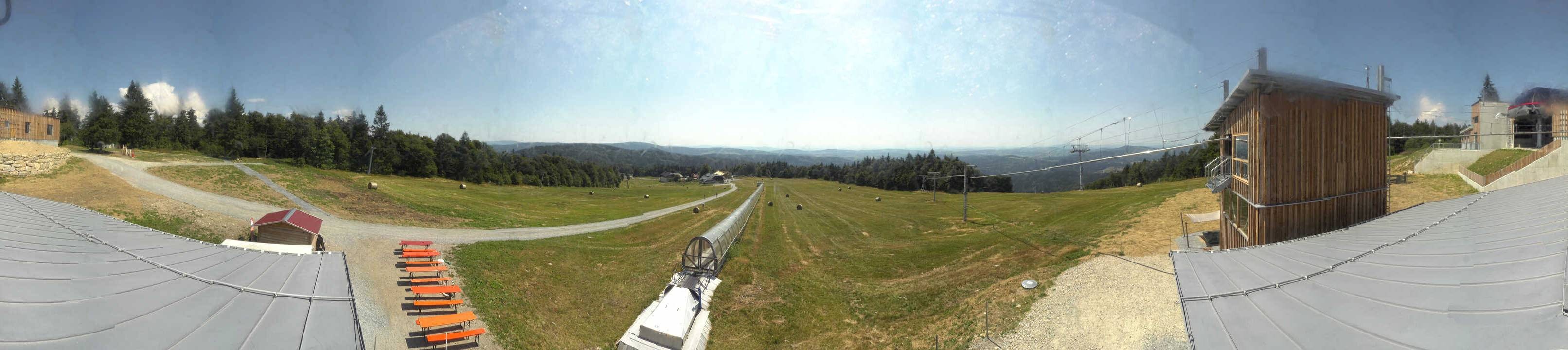 Archived image Webcam Mountain station Almberglift