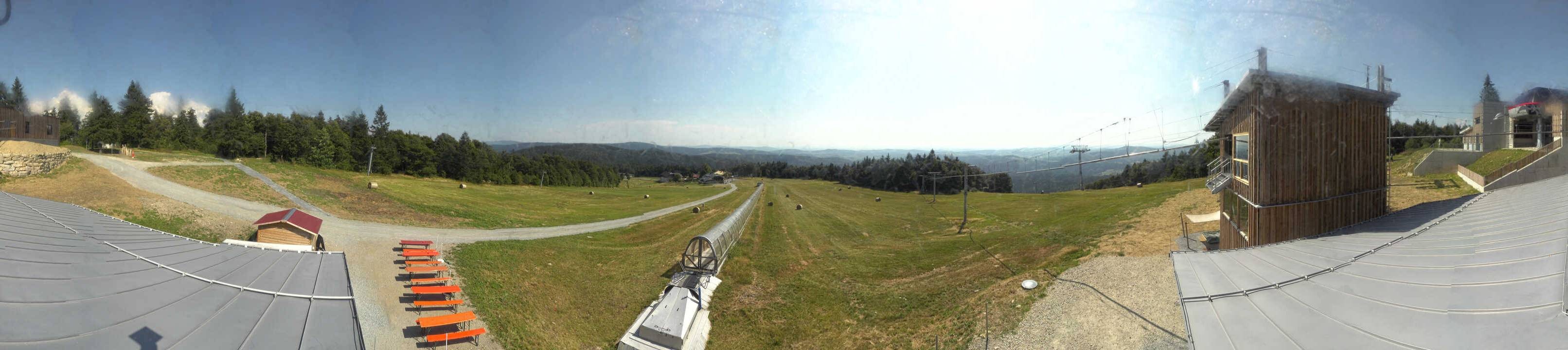 Archived image Webcam Mountain station Almberglift