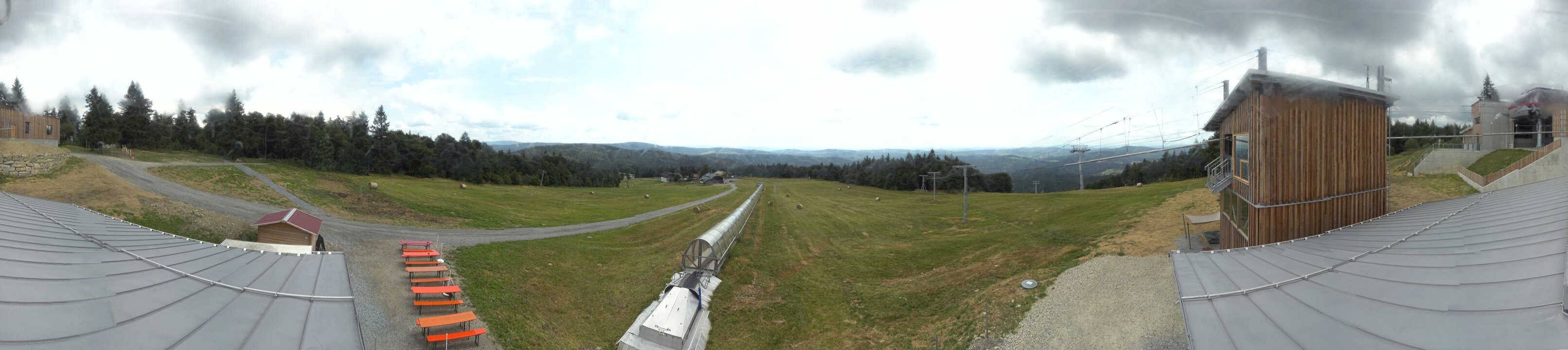 Archived image Webcam Mountain station Almberglift