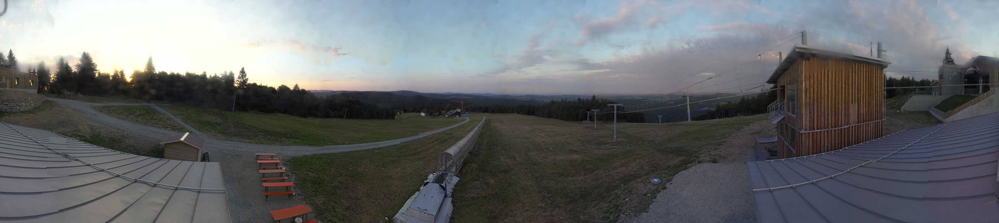 Archiv Foto Webcam Mitterdorf: Bergstation Almberglift
