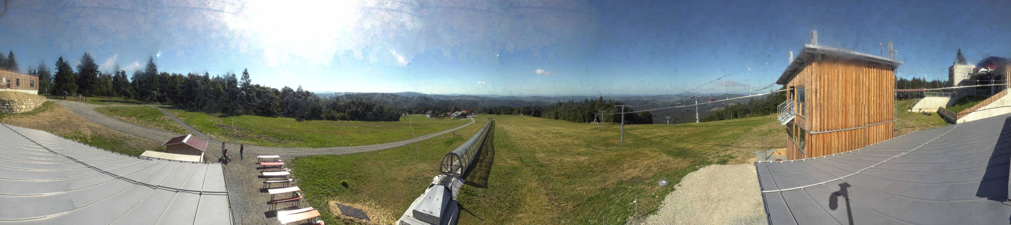 Archived image Webcam Mountain station Almberglift