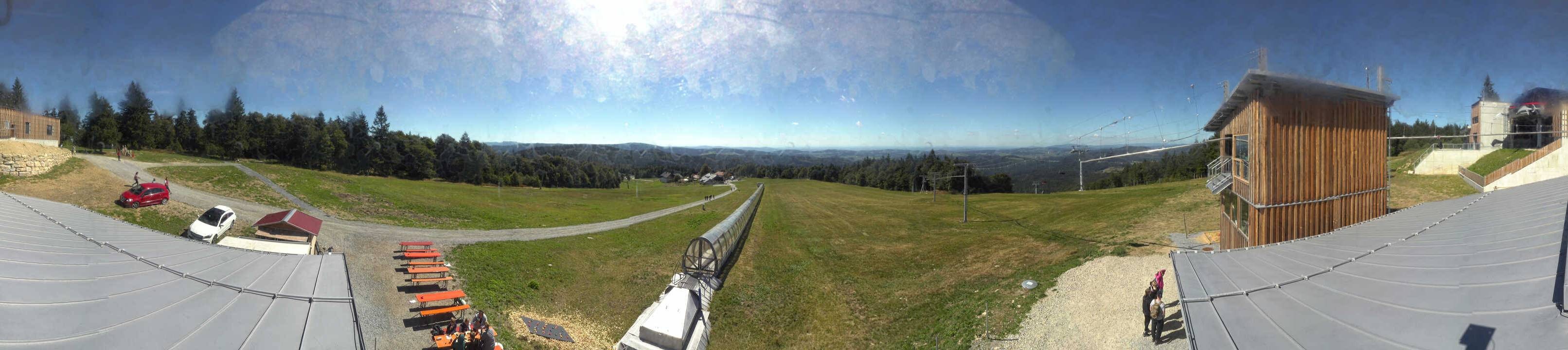 Archived image Webcam Mountain station Almberglift