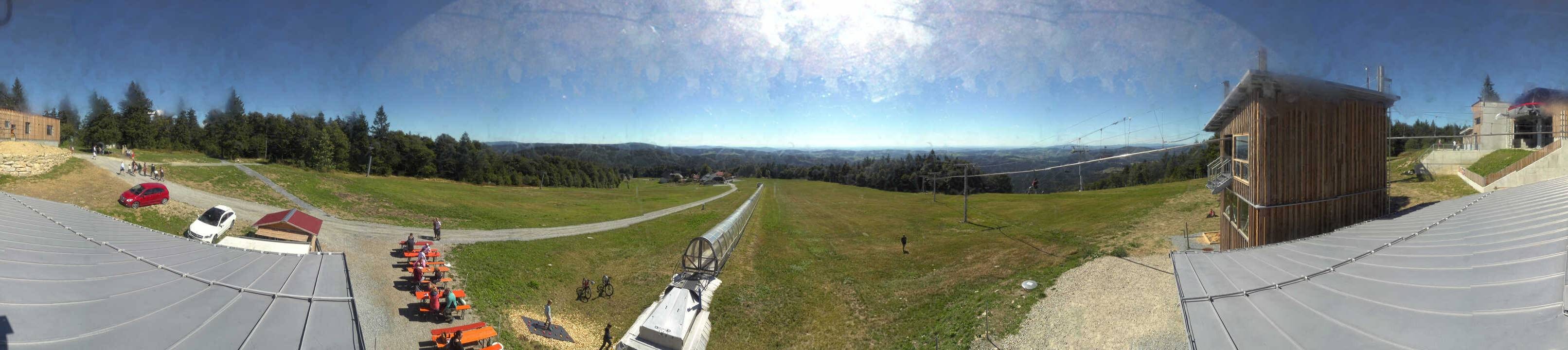 Archived image Webcam Mountain station Almberglift