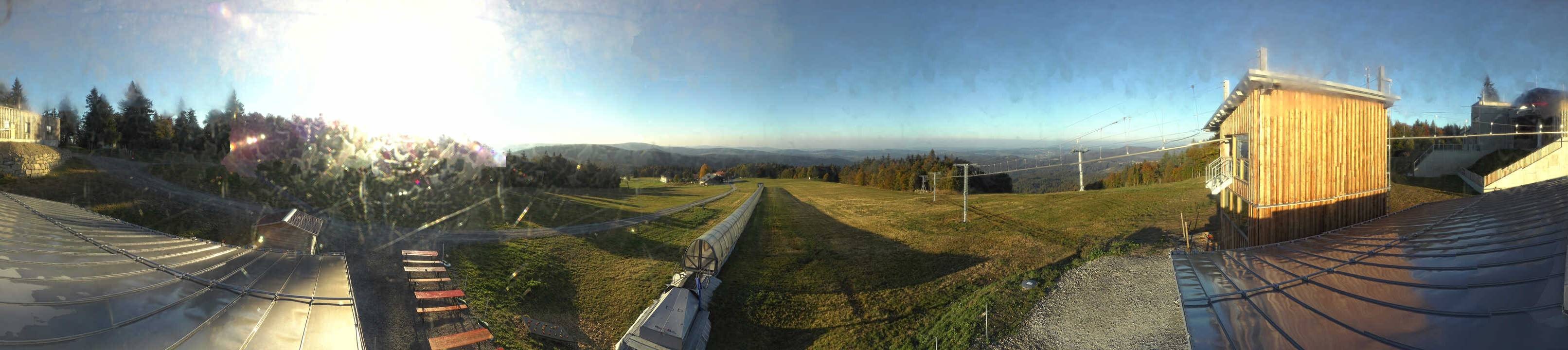Archived image Webcam Mountain station Almberglift
