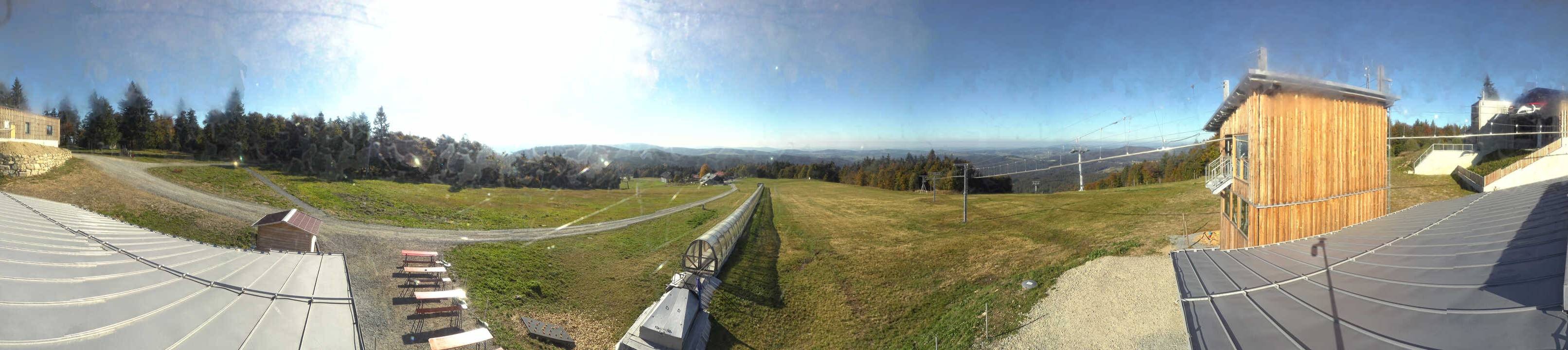 Archived image Webcam Mountain station Almberglift