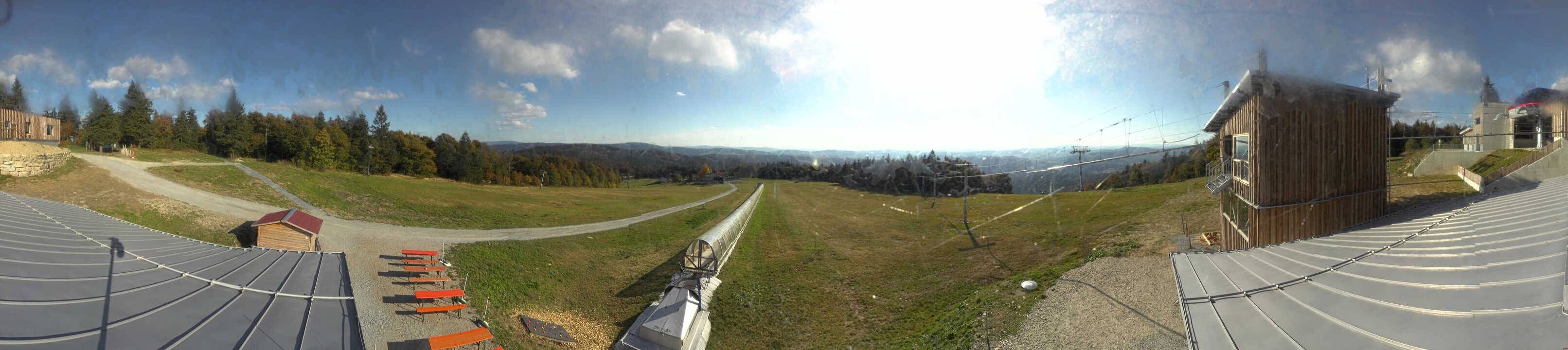 Archived image Webcam Mountain station Almberglift