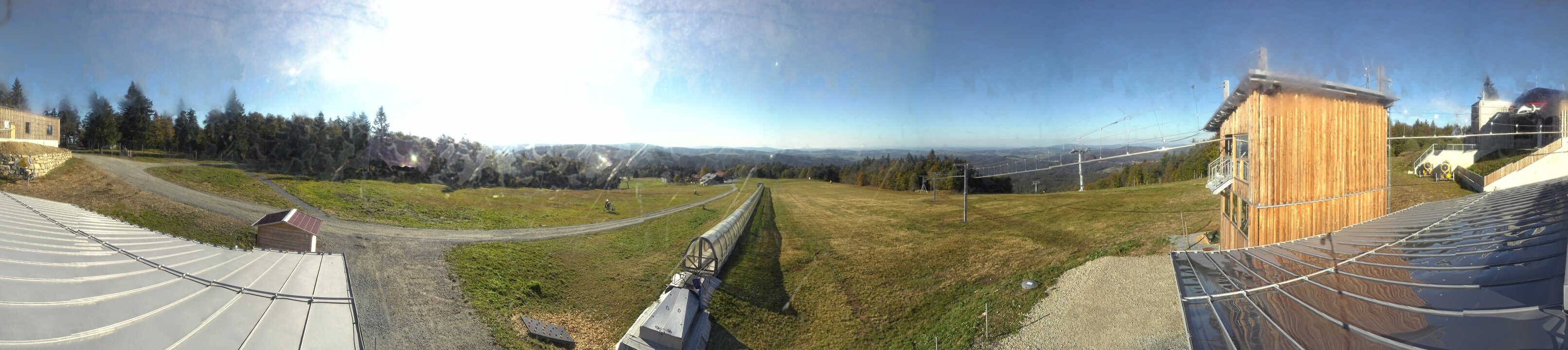 Archived image Webcam Mountain station Almberglift