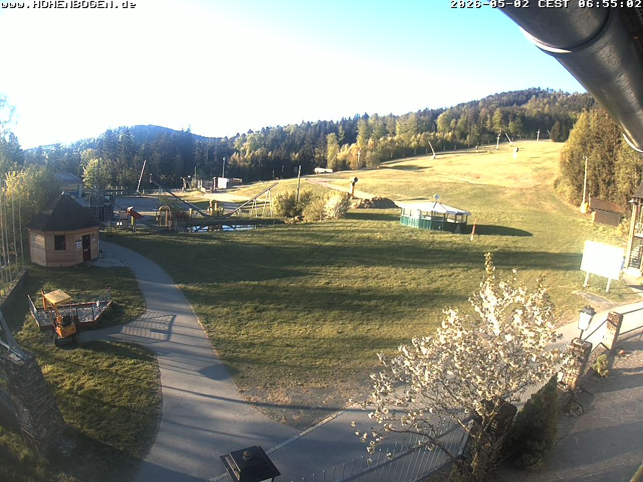 Archived image Webcam Hohenbogen mountain: base station