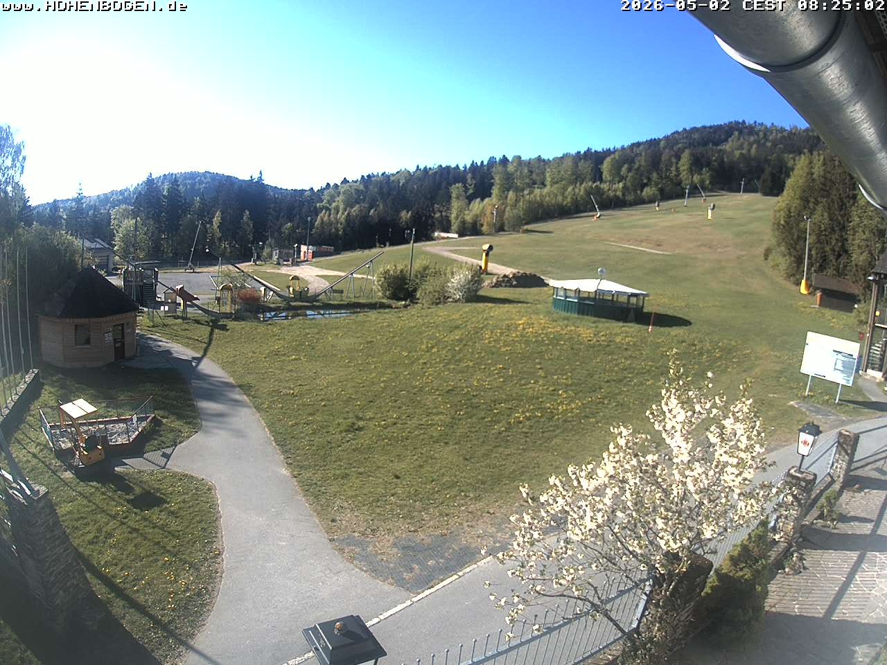 Archived image Webcam Hohenbogen mountain: base station