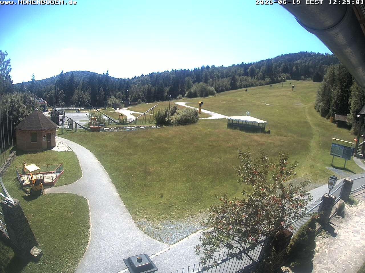 Archived image Webcam Hohenbogen mountain: base station