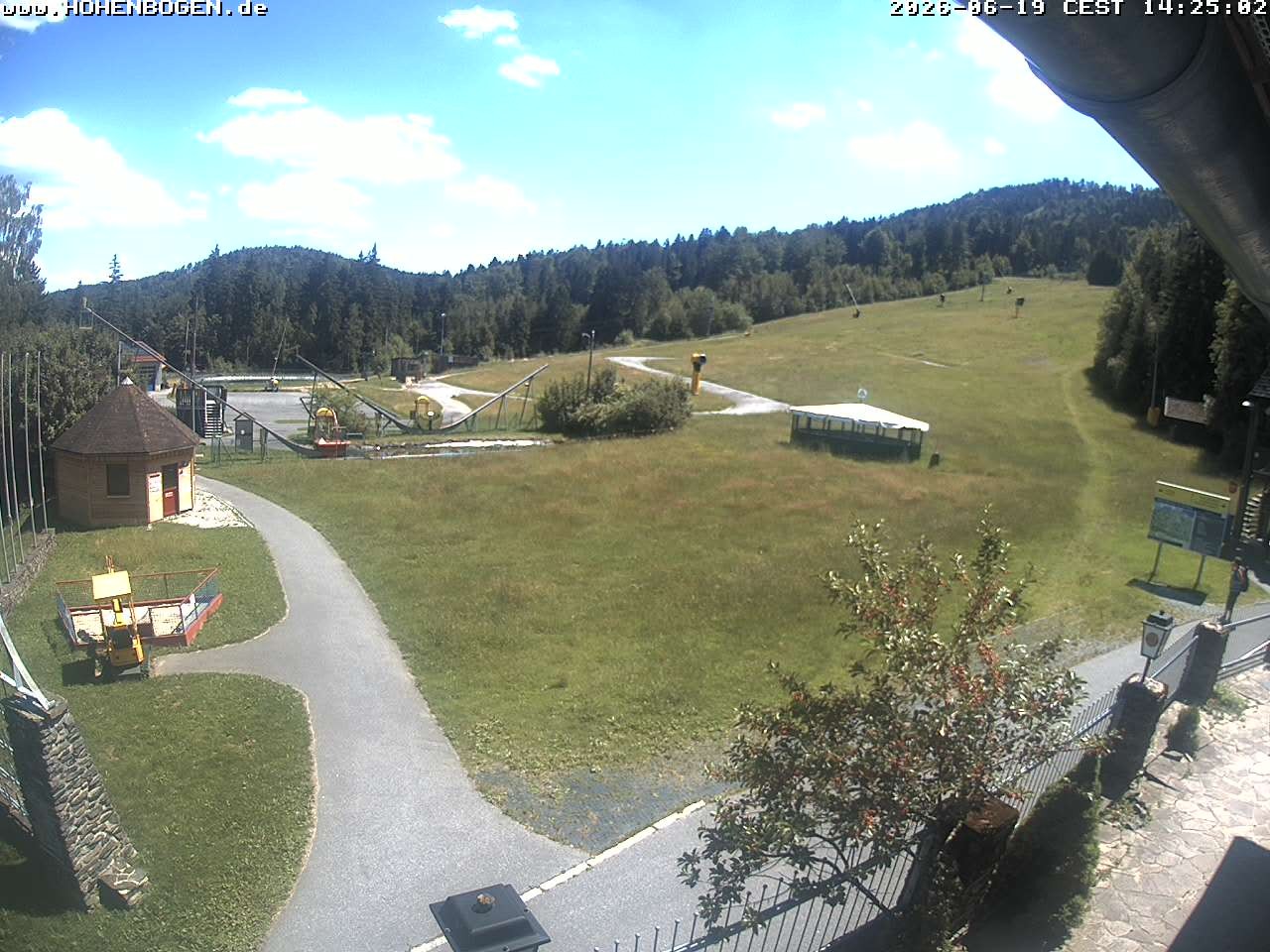 Archived image Webcam Hohenbogen mountain: base station