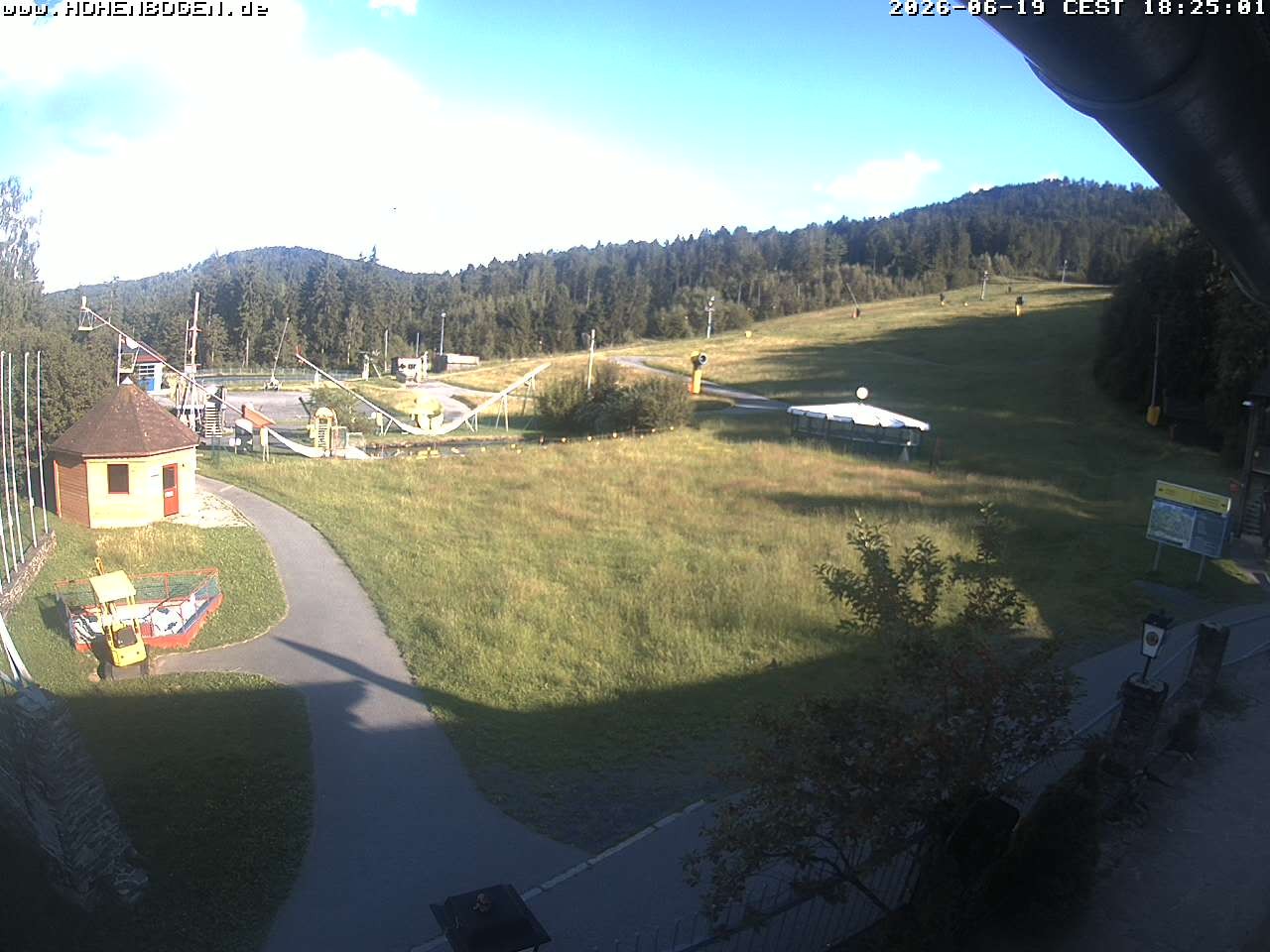 Archived image Webcam Hohenbogen mountain: base station