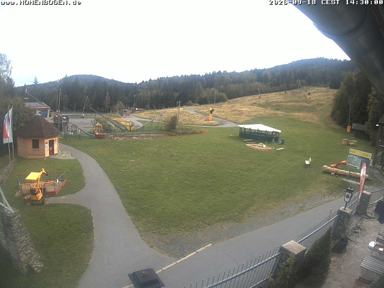 Archived image Webcam Hohenbogen mountain: base station