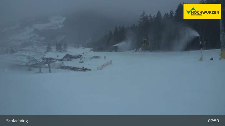 Archived image Webcam Base of Gipfelbahn Hochwurzen