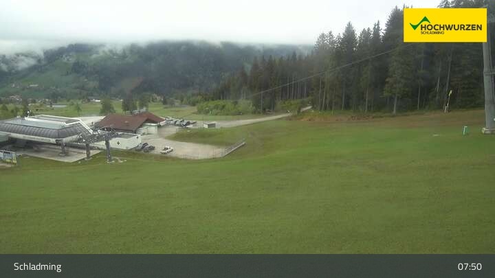 Archived image Webcam Base of Gipfelbahn Hochwurzen