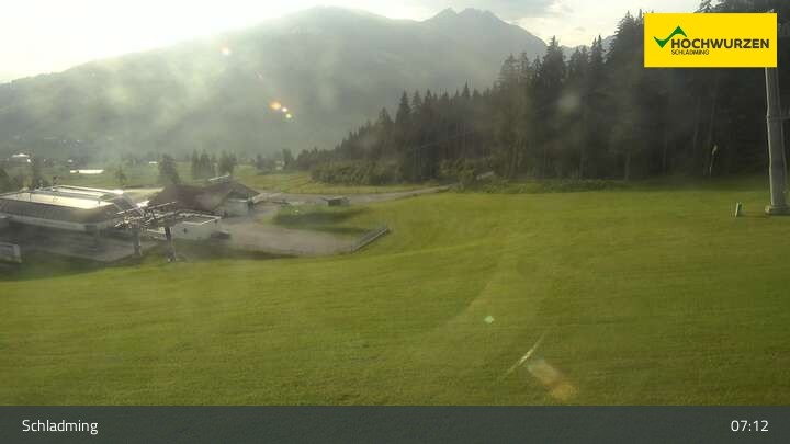 Archived image Webcam Base of Gipfelbahn Hochwurzen