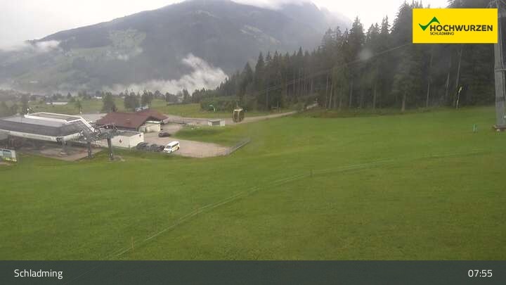Archived image Webcam Base of Gipfelbahn Hochwurzen