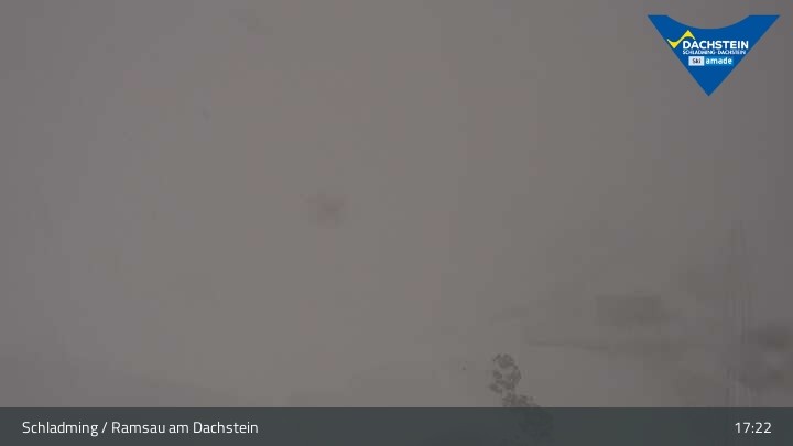 Archiv Foto Dachstein Gletscher: Webcam Bergstation Hunerkogel (2700 m)