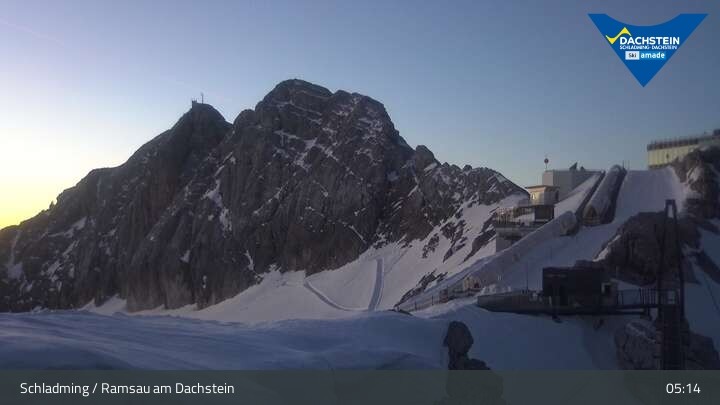 Archiv Foto Dachstein Gletscher: Webcam Bergstation Hunerkogel (2700 m)