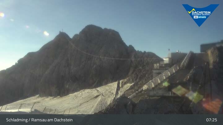 Archiv Foto Dachstein Gletscher: Webcam Bergstation Hunerkogel (2700 m)
