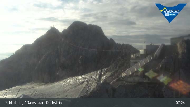 Archiv Foto Dachstein Gletscher: Webcam Bergstation Hunerkogel (2700 m)