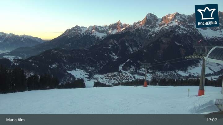 Archiv Foto Webcam Hochmaisalm Bergstation