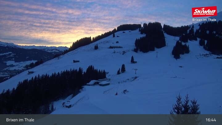 Archiv Foto Webcam Bergstation Gondelbahn, Brixen im Thale