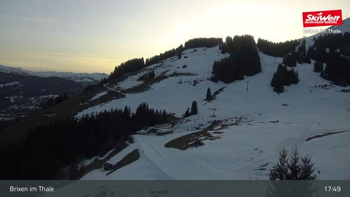 Archiv Foto Webcam Bergstation Gondelbahn, Brixen im Thale