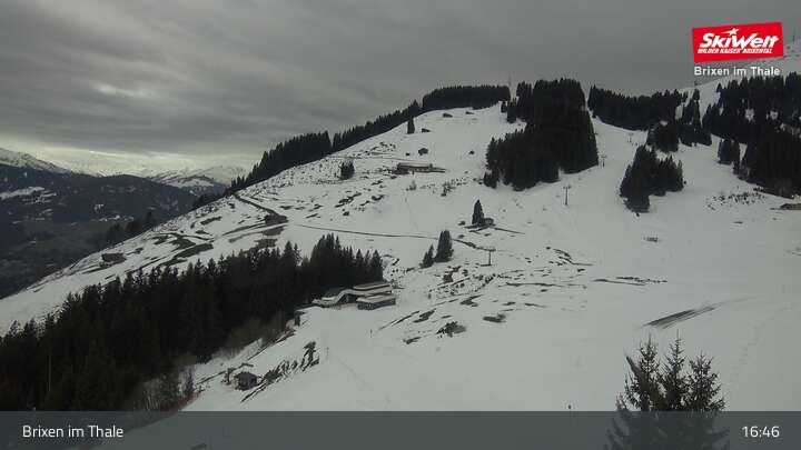 Archived image Webcam Top Station Gondola, Brixen im Thale