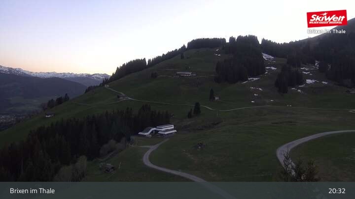 Archiv Foto Webcam Bergstation Gondelbahn, Brixen im Thale