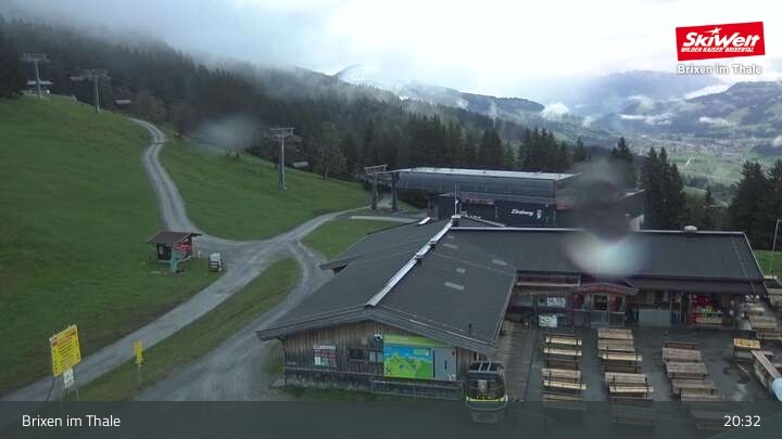Archiv Foto Webcam Bergstation Gondelbahn, Brixen im Thale