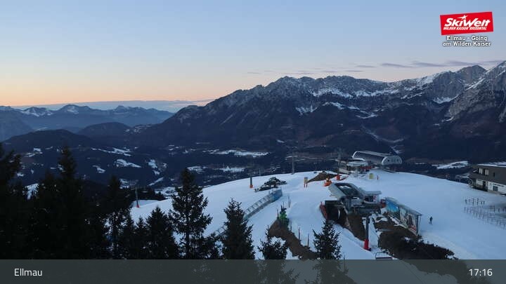 Archiv Foto Webcam Bergstation Hartkaiserbahn, Ellmau