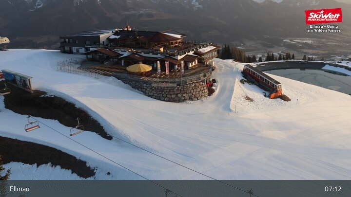 Archiv Foto Webcam Bergstation Hartkaiserbahn, Ellmau