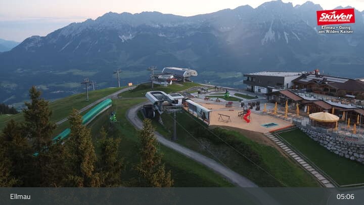 Archived image Webcam Top Station Hartkaiserbahn, Ellmau
