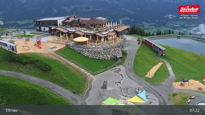 Archived image Webcam Top Station Hartkaiserbahn, Ellmau
