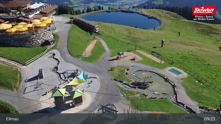 Archiv Foto Webcam Bergstation Hartkaiserbahn, Ellmau