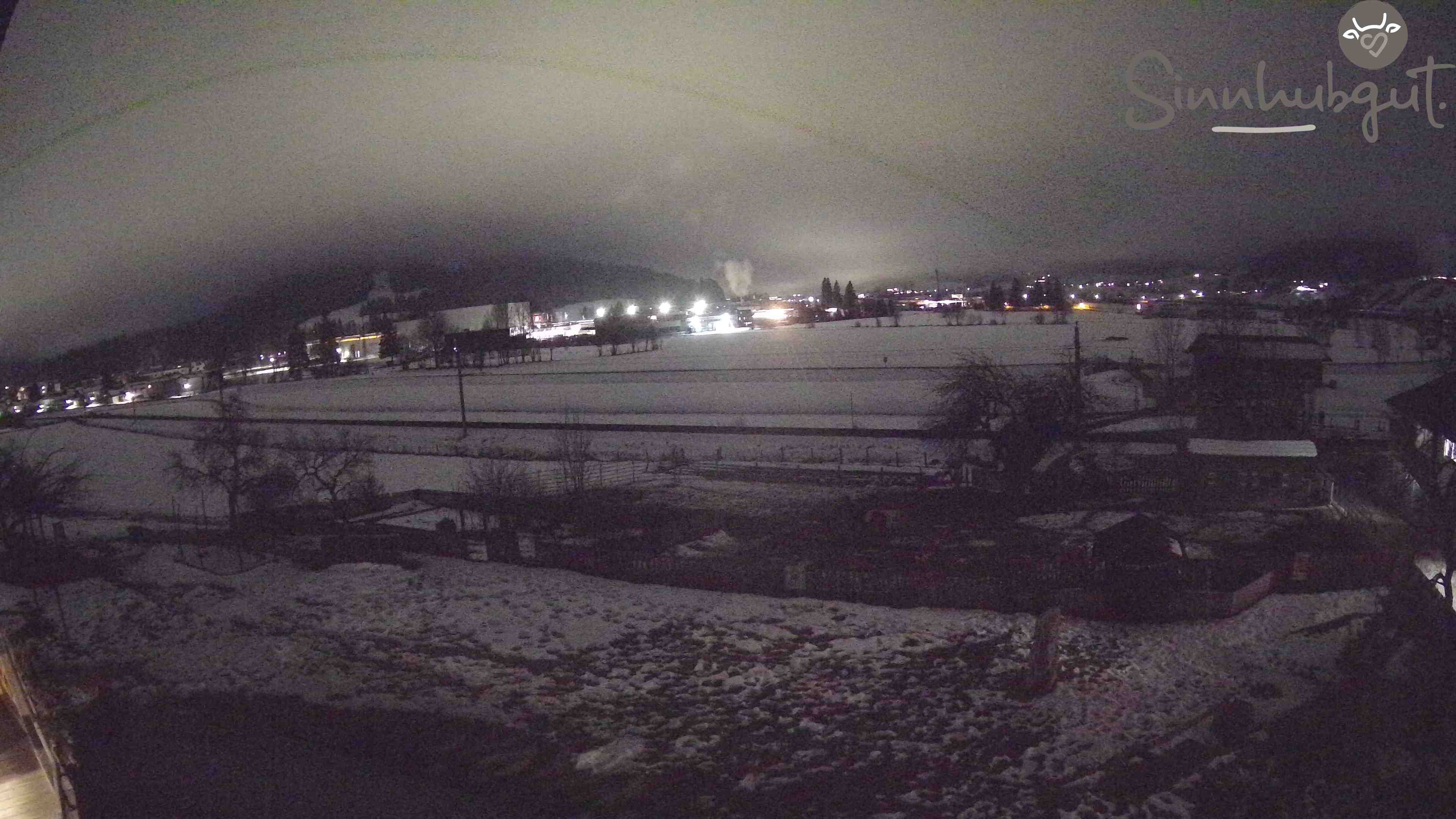 Archived image Webcam Sinnhub farm - Altenmarkt