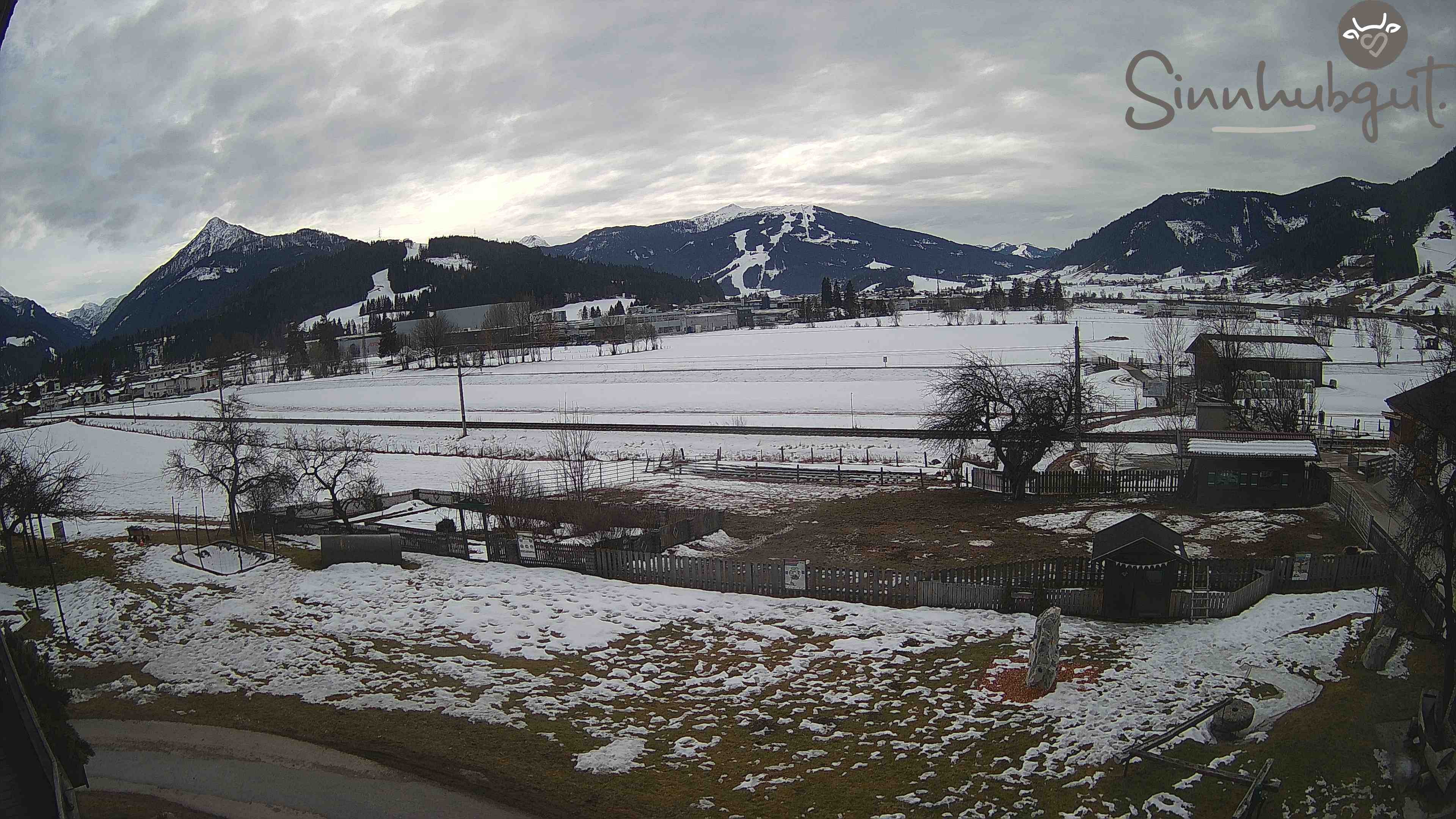 Archived image Webcam Sinnhub farm - Altenmarkt