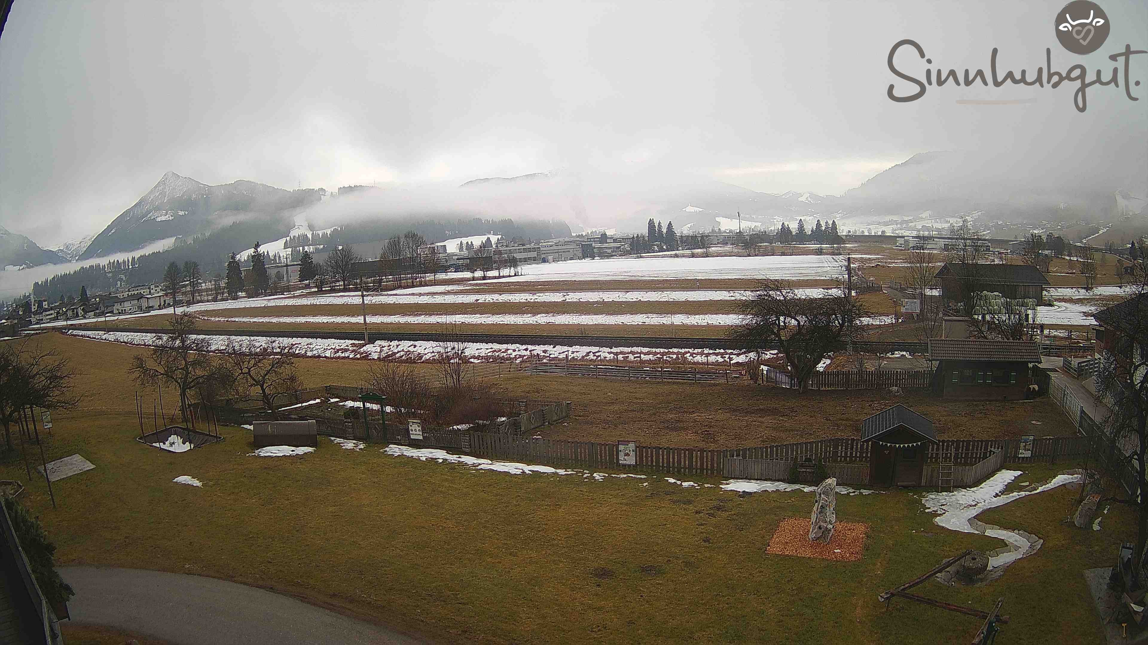 Archived image Webcam Sinnhub farm - Altenmarkt